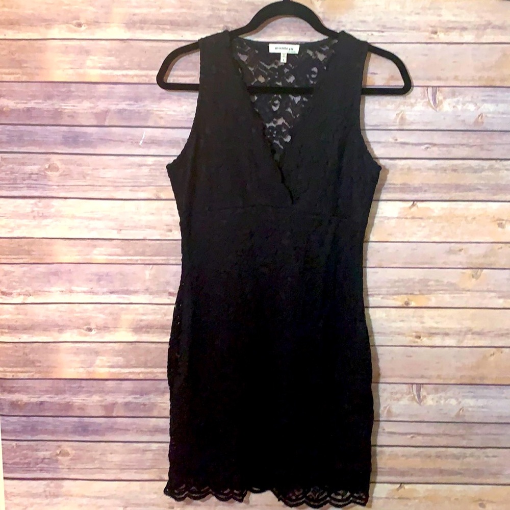 ⭐️ Monteau black lace dress empire waist Large G2